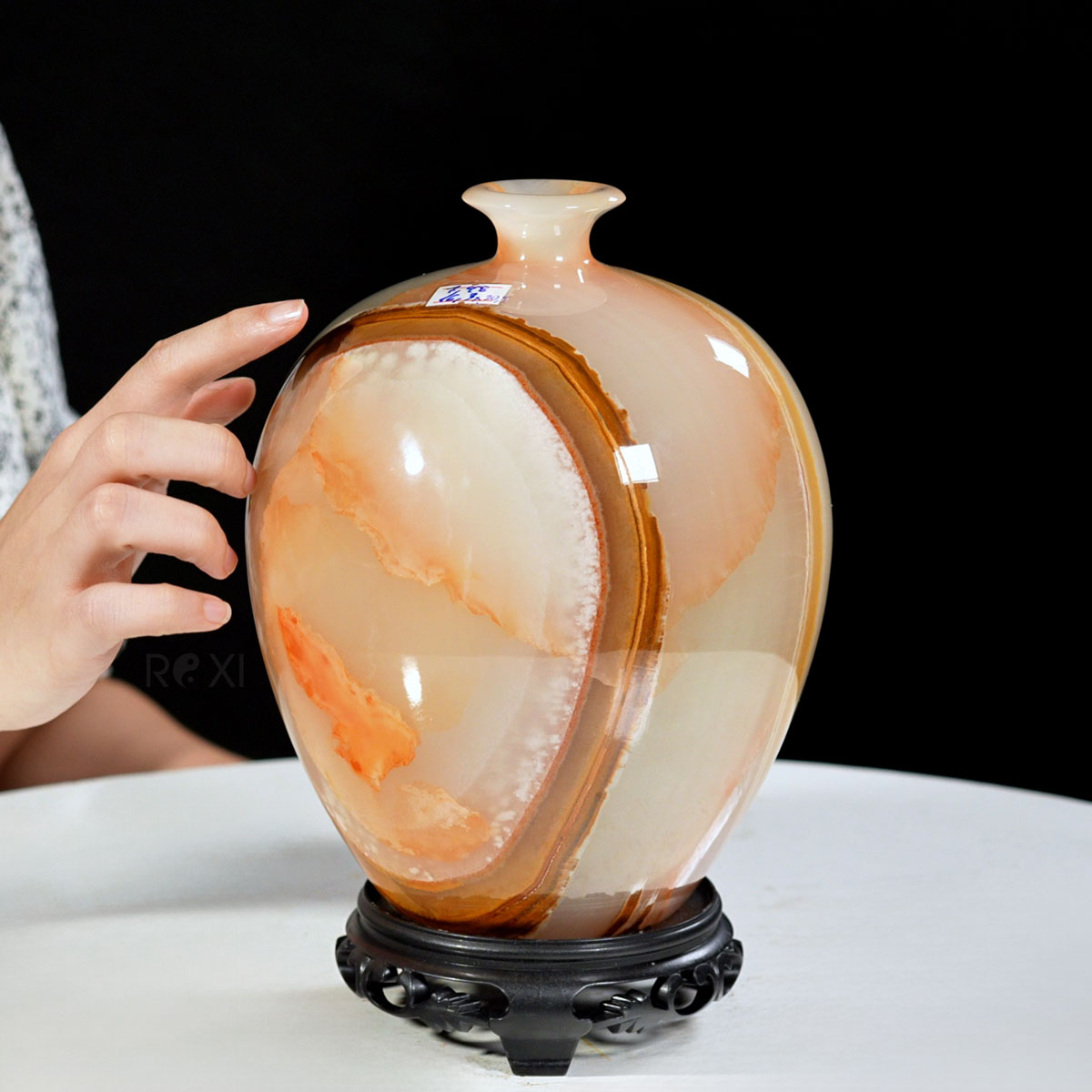 Bình hút lộc ngọc onyx 16,3 * 20,5cm - BINH1501 (Mẫu 2) Bình hút lộc ngọc onyx 16,3 * 20,5cm - BINH1501 (Mẫu 2)