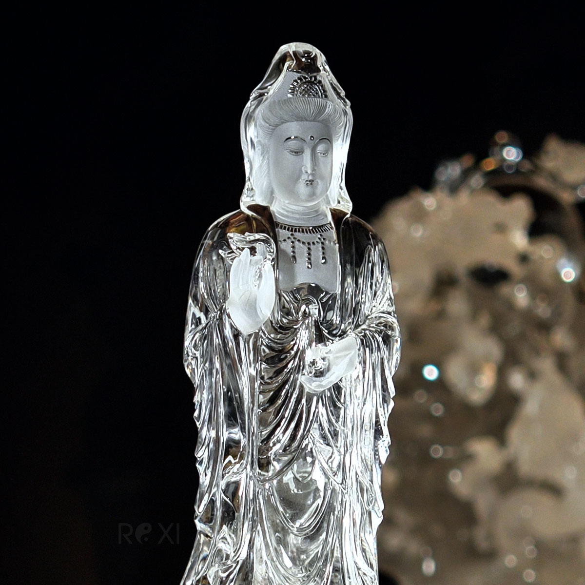 TƯỢNG QUAN ÂM BỒ TÁT THẠCH ANH TRẮNG VIP 7,58KG (NGUYÊN ĐÁ) TƯỢNG QUAN ÂM BỒ TÁT THẠCH ANH TRẮNG VIP 7,58KG (NGUYÊN ĐÁ)