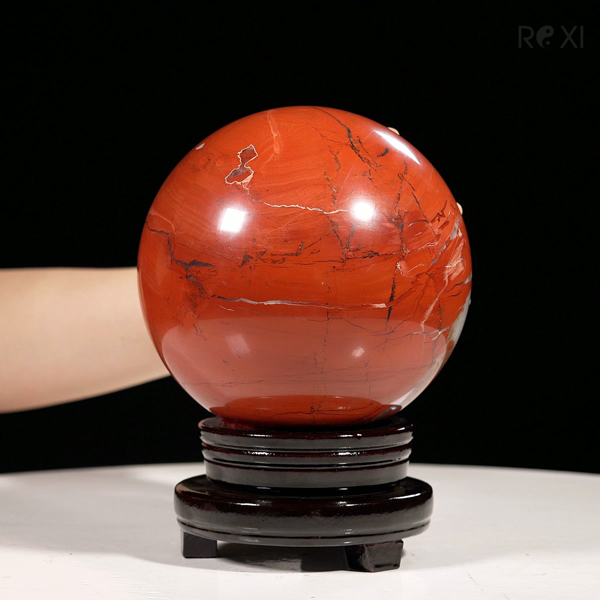 cầu ngọc bích jasper đỏ nguyên khối - Cầu ngọc bích đỏ jasper 4,39kg - 14,5cm