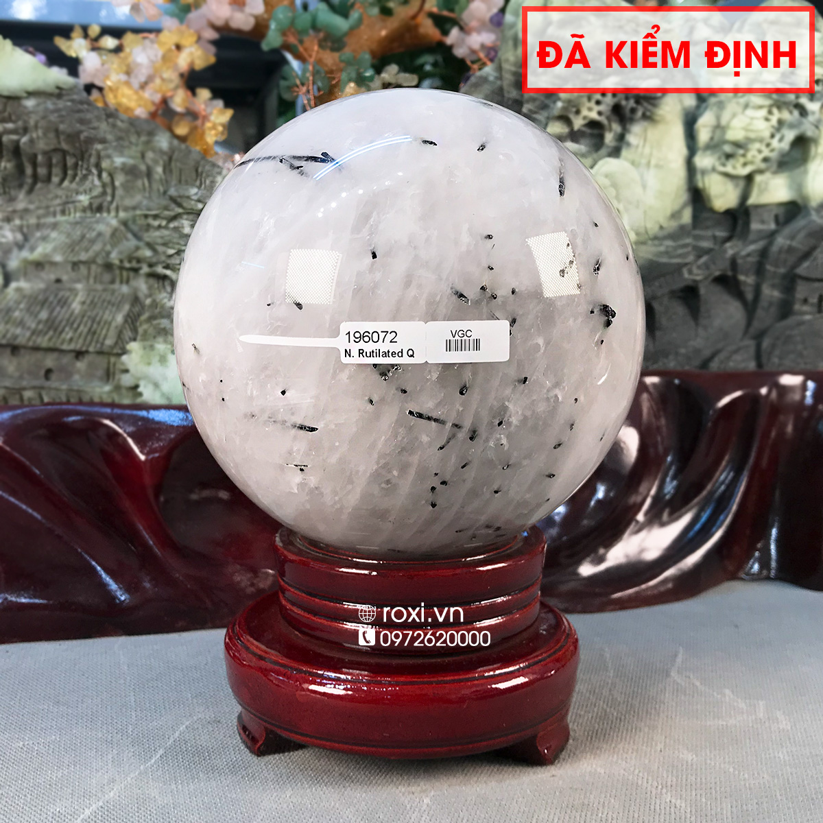 QUẢ CẦU THẠCH ANH TRẮNG TÓC ĐEN 4,15KG - 14,2CM