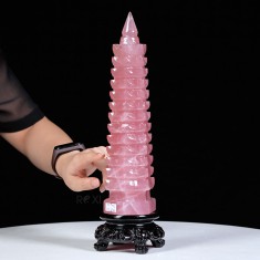 THÁP VĂN XƯƠNG THẠCH ANH HỒNG 1,83KG - 30CM + ĐẾ ĐEN