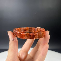 VÒNG TAY THẠCH ANH TÓC ĐỎ BẢN KHÚC (SIZE NHỎ)