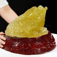 THIỀM THỪ THẠCH ANH VÀNG 6,21KG (NGUYÊN ĐÁ)