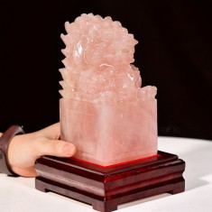 ẤN RỒNG THẠCH ANH HỒNG 2,05KG - 16CM