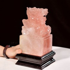 ẤN RỒNG THẠCH ANH HỒNG 3,95KG - 19,5CM