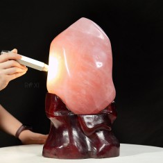 ĐÁ TRẤN THẠCH ANH HỒNG 11,24KG (NGUYÊN ĐÁ) - CAO 40CM