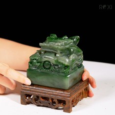ẤN RỒNG NGỌC BÍCH 1,3KG - 8,3CM