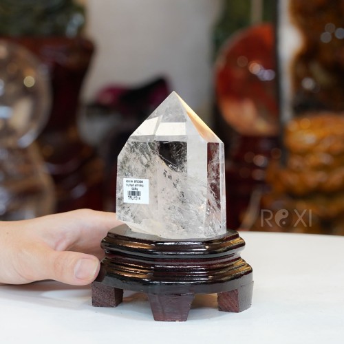 TRỤ ĐÁ THẠCH ANH TRẮNG 0,65KG ( 13,5 * 9 CM)