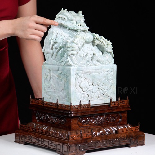 ẤN RỒNG NGỌC PHỈ THÚY 17,4KG - 28CM
