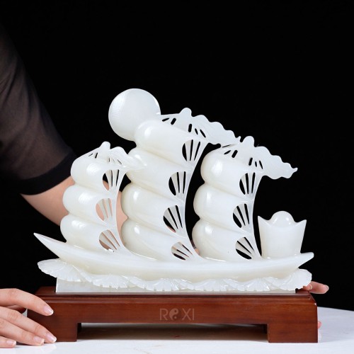 THUYỀN BUỒM - THUẬN BUỒM XUÔI GIÓ BẠCH NGỌC 30CM (MẪU 2)
